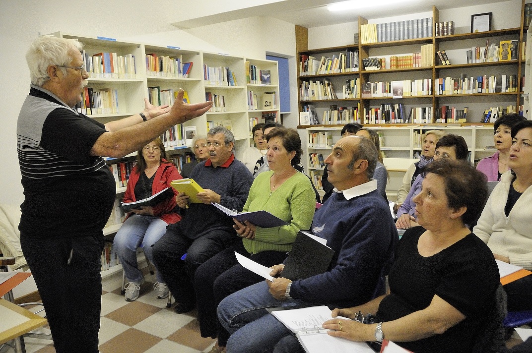 Esibizione del coro